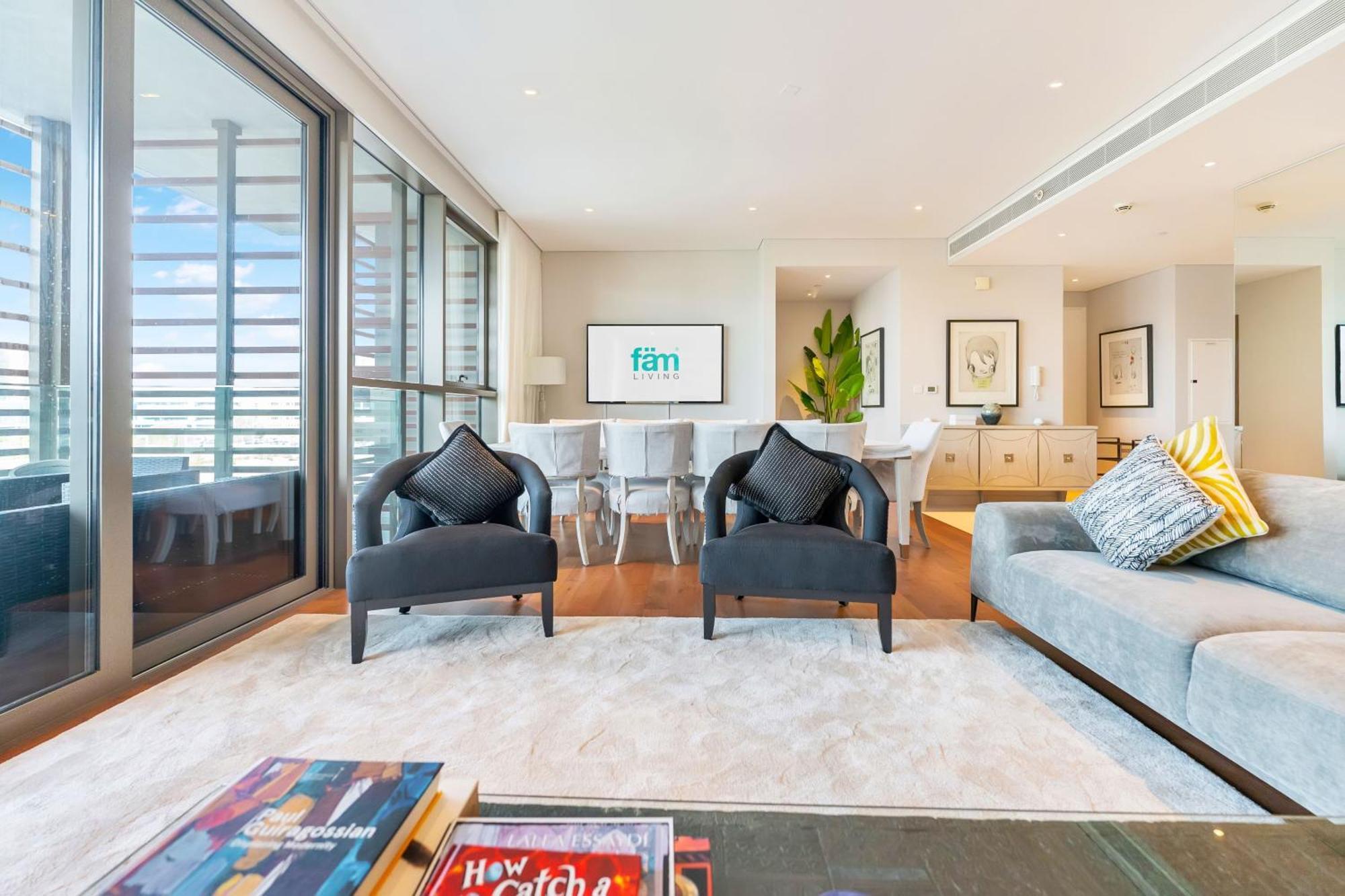 Fam Living - City Walk - Opulent Living Apartment Dubai Exterior photo